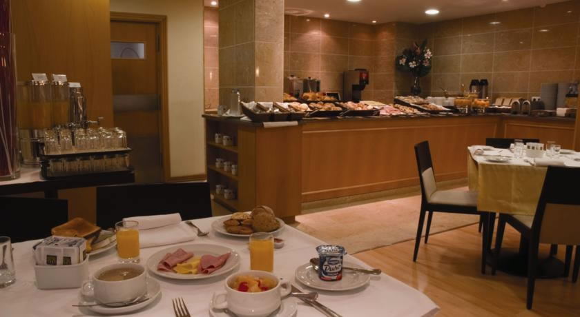 Ontbijt bij hotel Principe Lisboa stedentrip Lissabon