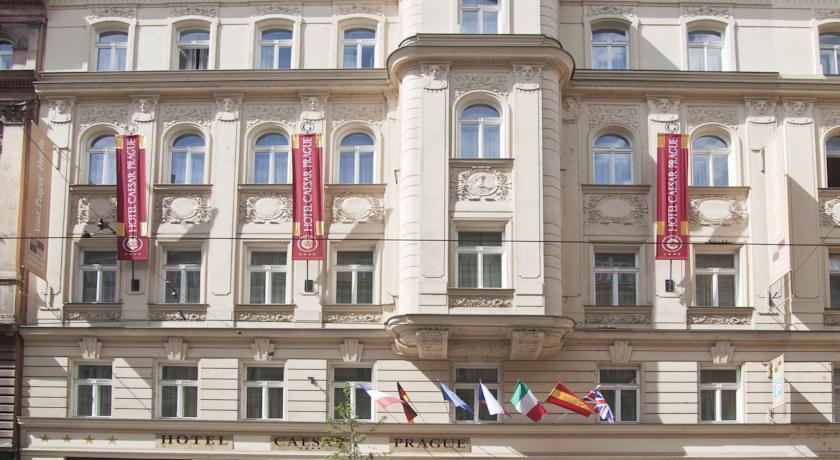 Gebouw van Hotel Caesar in Praag