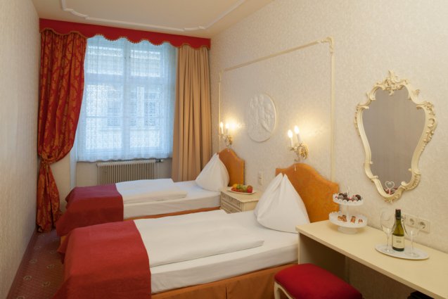 Tweepersoonskamer van Hotel Pertschy Paleis in Wenen
